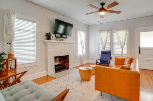 Home w/Private Yard < 2 Mi to Hollis Garden!