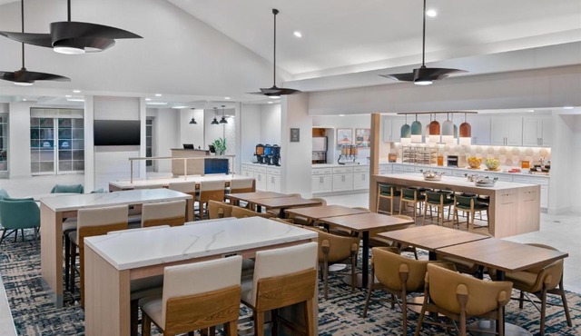 Homewood Suites by Hilton Orlando-Nearest to Universal Studios