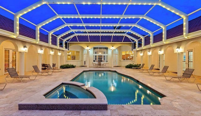 Knickerbocker 9 Suites |Pool, Hot Tub & Ping Pong
