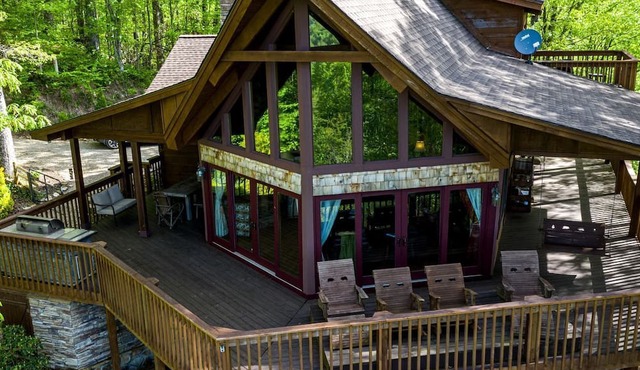 Lakeview Cabin with Large Private Deck in Topton, North Carolina