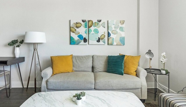 Landing | Amazing 1BD, Gym, Pool