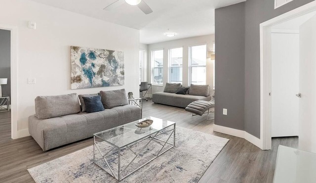 Landing | Beautiful 2BD, Clubhouse, Gym