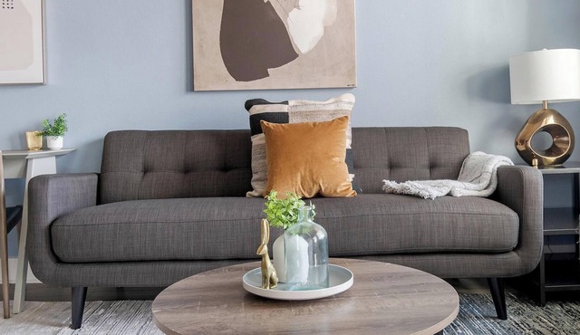Landing | Chic 1BD, Gym