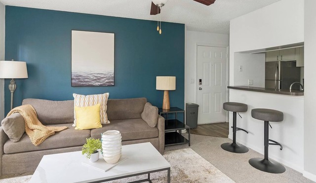 Landing | Incredible 1BD, Gym, Courtyard