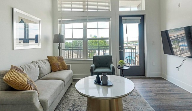 Landing | Modern 1BD, Gym, Yoga Studio