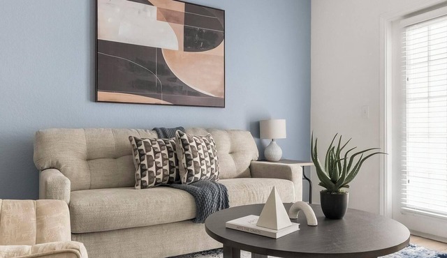 Landing | Modern 1BD, Clubhouse