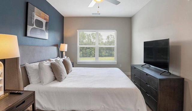Landing | Modern 1BD, Gym