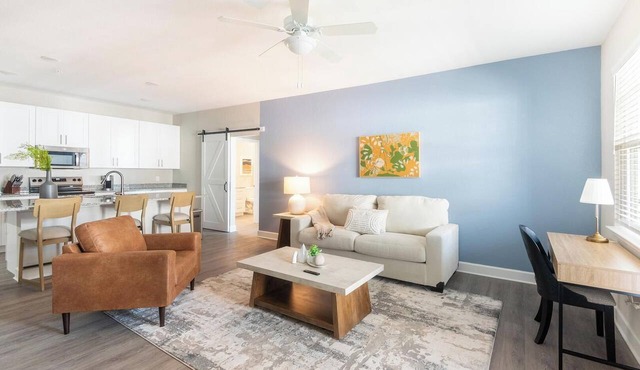 Landing | Modern 2BD, Gym, Pool