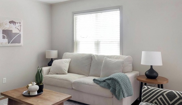 Landing | Modern 2BD, Gym, Clubhouse