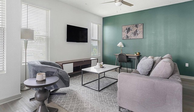 Landing | Modern 3BD, Gym, Clubhouse