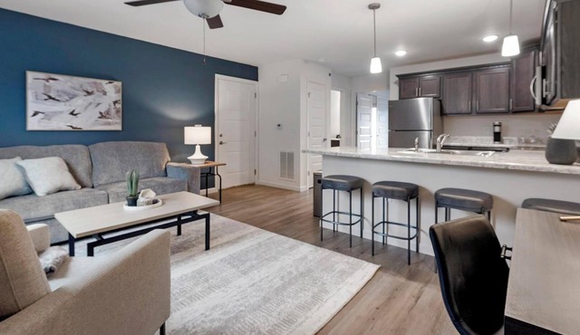 Landing | Stylish 1BD, Gym, Clubhouse