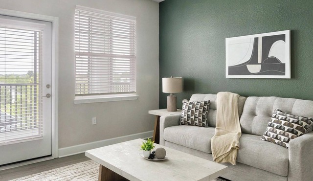 Landing | Stylish 2BD, Gym, Pool
