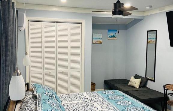 Lovely rental unit with independent entrance apt # 1