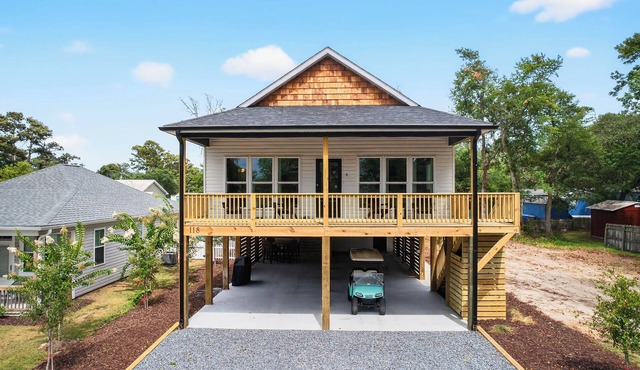 Lux Oak Island Retreat | Walk to Beach | Private Suite + Fenced Yard!