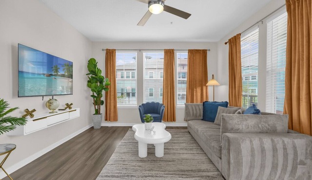 Luxury 2BR | Pool, Gym, Near Disney