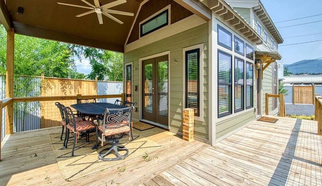 Luxury Tiny House Only for Adults in North Carolina