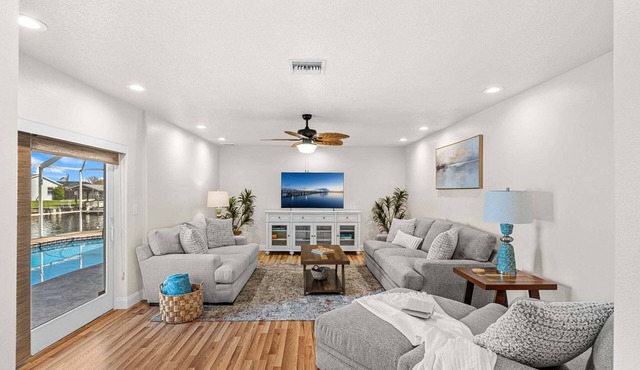 Merritt Island Waterfront Oasis W/Private Pool, Spa-like Hot Tub & Boating Dock! 🌅