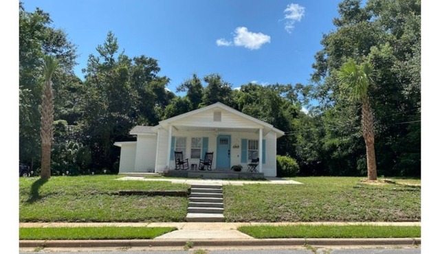 Mil House in Downtown Milton!