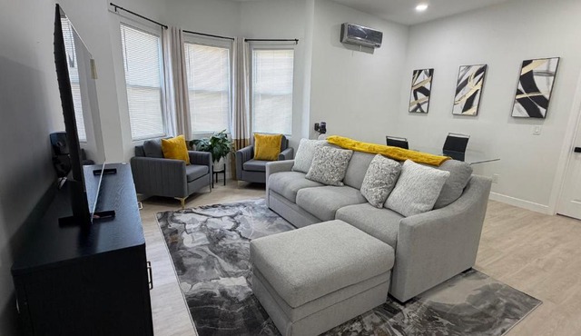 Modern 2BR Oasis