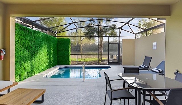 Modern 4BR w/Private Pool in Solterra Resort