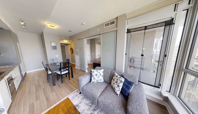 Modern Central Studio Condo in DT Toronto