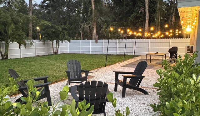 Near Beaches & Ringling Fire Pit Family Stay Long Stays