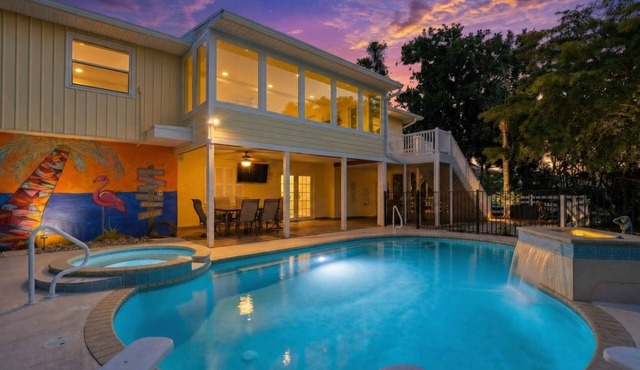 NEW Canal Family Home - Pool, Kayaks, Dock & Game Room