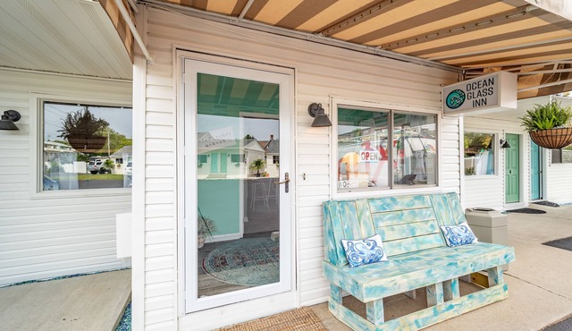 Ocean Glass Inn