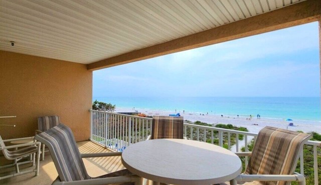 Ocean Side 306 Corner Unit Beach front