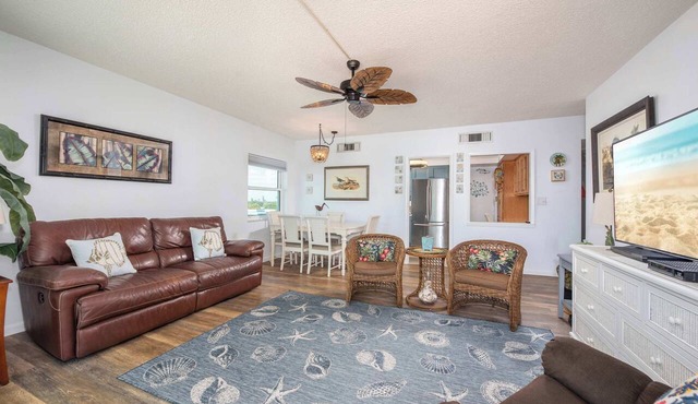 Oceanfront 2BR-Perfect Beach View Balcony