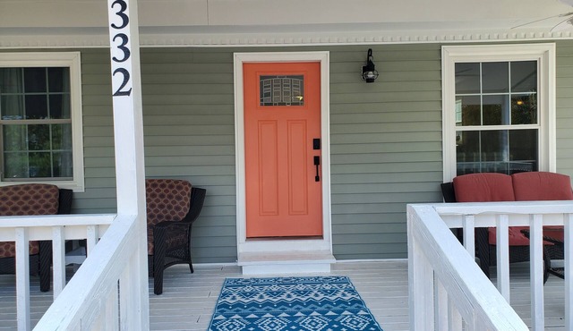 Old North State of Mind: Cozy Cottage, Dog Friendly Home with Fenced Yard