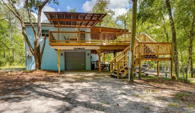 On-Site Spring & River Access! Sunshine State Stay