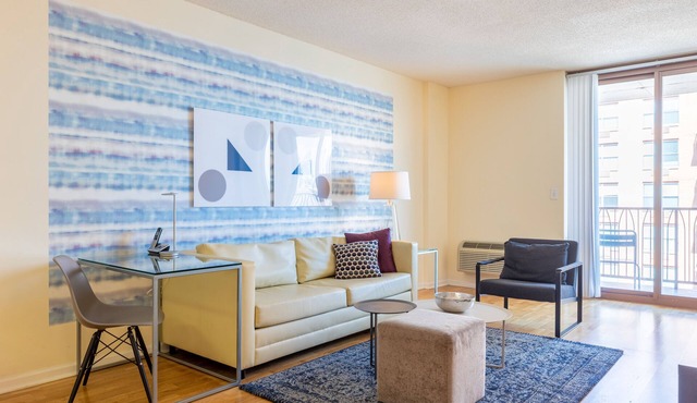 One Bedroom Apt in Hoboken, Minutes from NYC