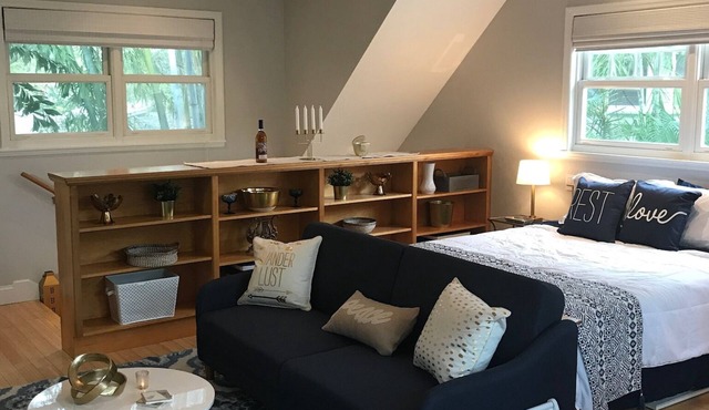 OPEN TO RENT TO HELP POST STORM! Sophisticated Guest Suite Down Town St. Pete