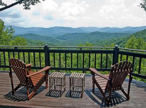 Over the Moon-Hot tub, Pets Friendly, Wifi, Gameroom. Mountain View, Wet Bar,