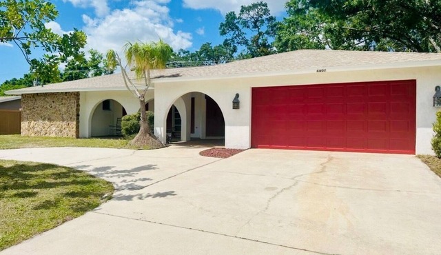 Palm Aire Luxury Retreat - Golf, Beaches, Siesta Key & Sarasota Attractions