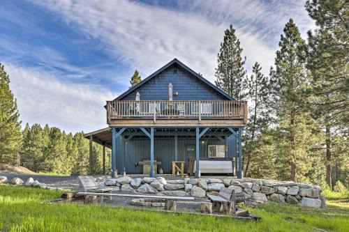 'Peaceful Pines' - Cascade Cabin w/Hot Tub!