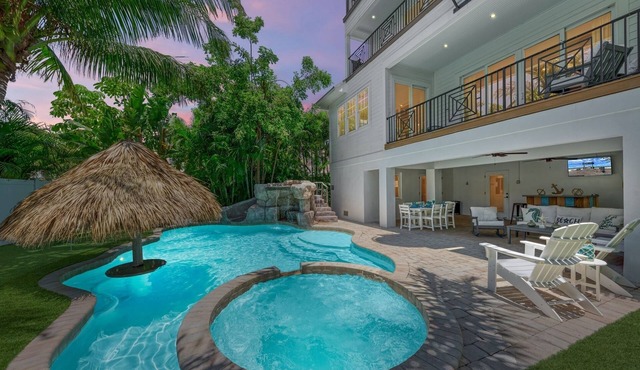 Perfect Vacation Home with Pool, Putting Green, and Waterslide