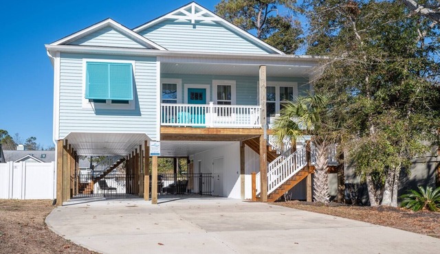 Pet Friendly Private Home with Fenced Yard