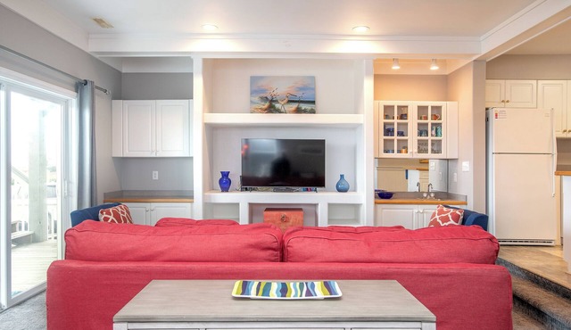 Pier Pointe 6A1, Almost Oceanfront Condo in Emerald Isle, NC!