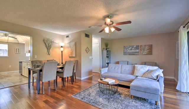 Pool Access & Kayaks: Indian Shores Townhome