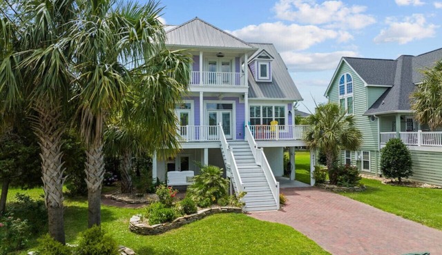 Pool Heater- Spacious Home w/Hot Tub and Elevator