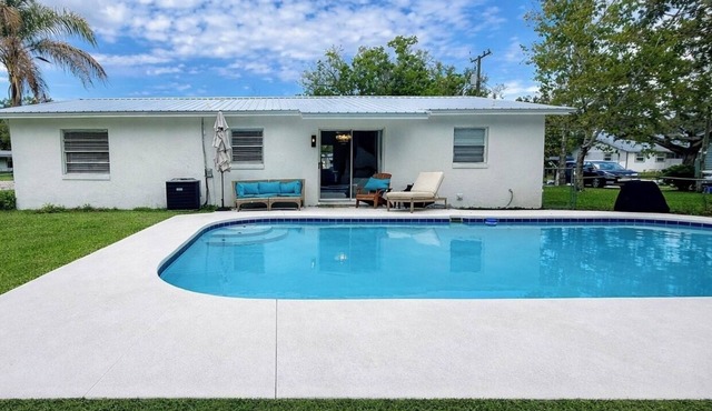 Pool home Near St. Augustine & Beaches