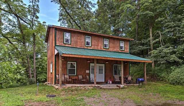 Quiet Mount Perry Cabin on an Operating Farm!