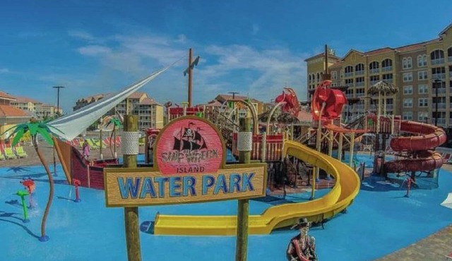 Relax in Five Star Resort, minutes from Walt Disney World and other attractions.