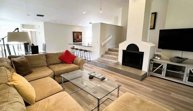 Renovated Ventura 3BR with Pool & Golf