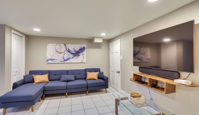 Retreat w/Yard Near NYC & MetLife Stadium!