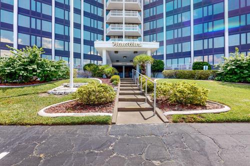Right on the Shores, Apt 306 | Condo in Flagler Beach with pool & tennis access