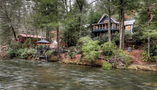 Riverside Hideaway | $229 Off Your Stay!