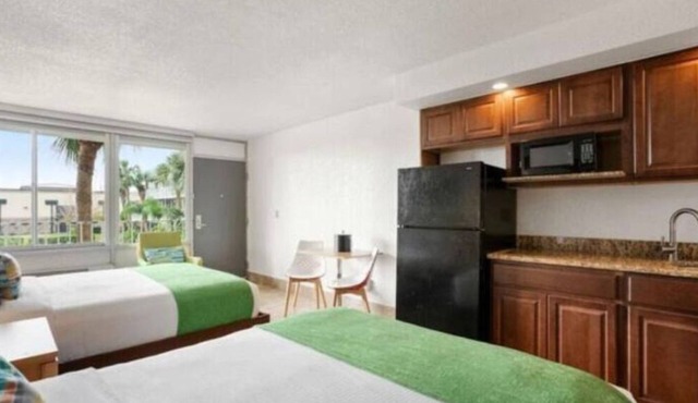 Royal 6 Wonderful Apart/Hotel with pool